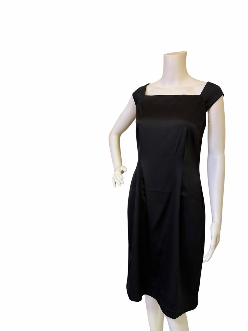 Metrostyle square-neck sheath dress